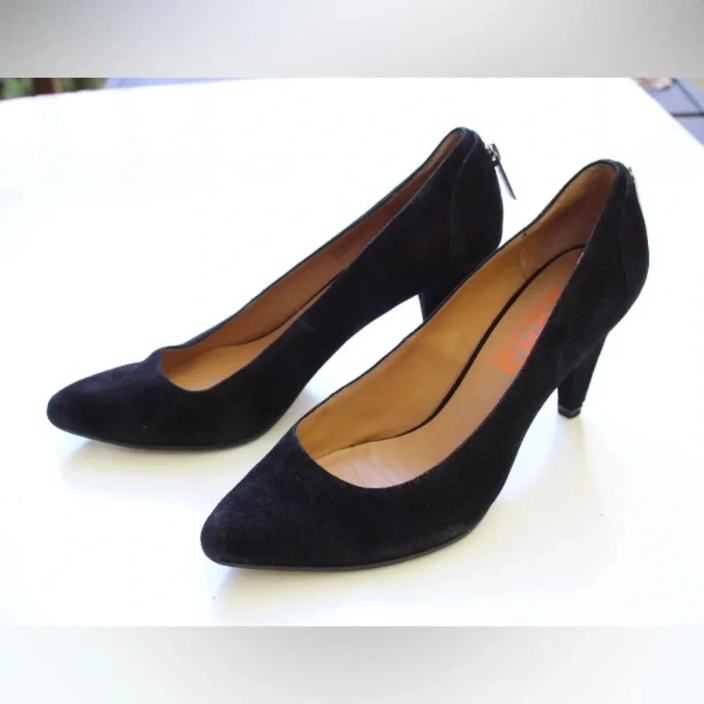 Michael Kors pumps